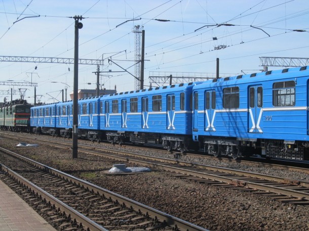 вагоны серии 81-717.5М/714.5М перегоняют из Мытищ в Минск