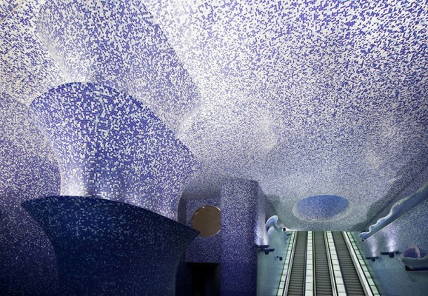 Станция Толедо Неаполитанского метро