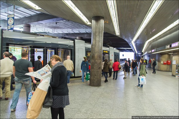 выход из метро совмещен сразу с другими видами общественного транспорта