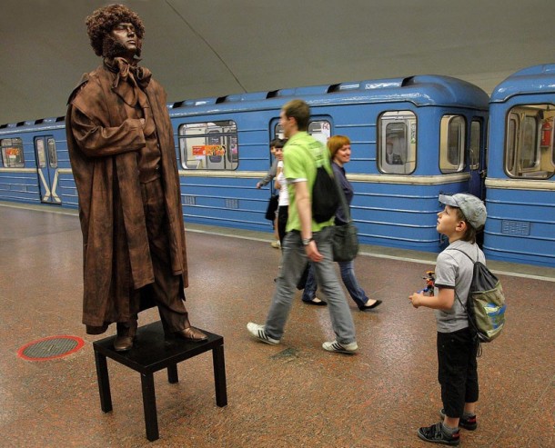 Александр Пушкин в Новосибирском метрополитене